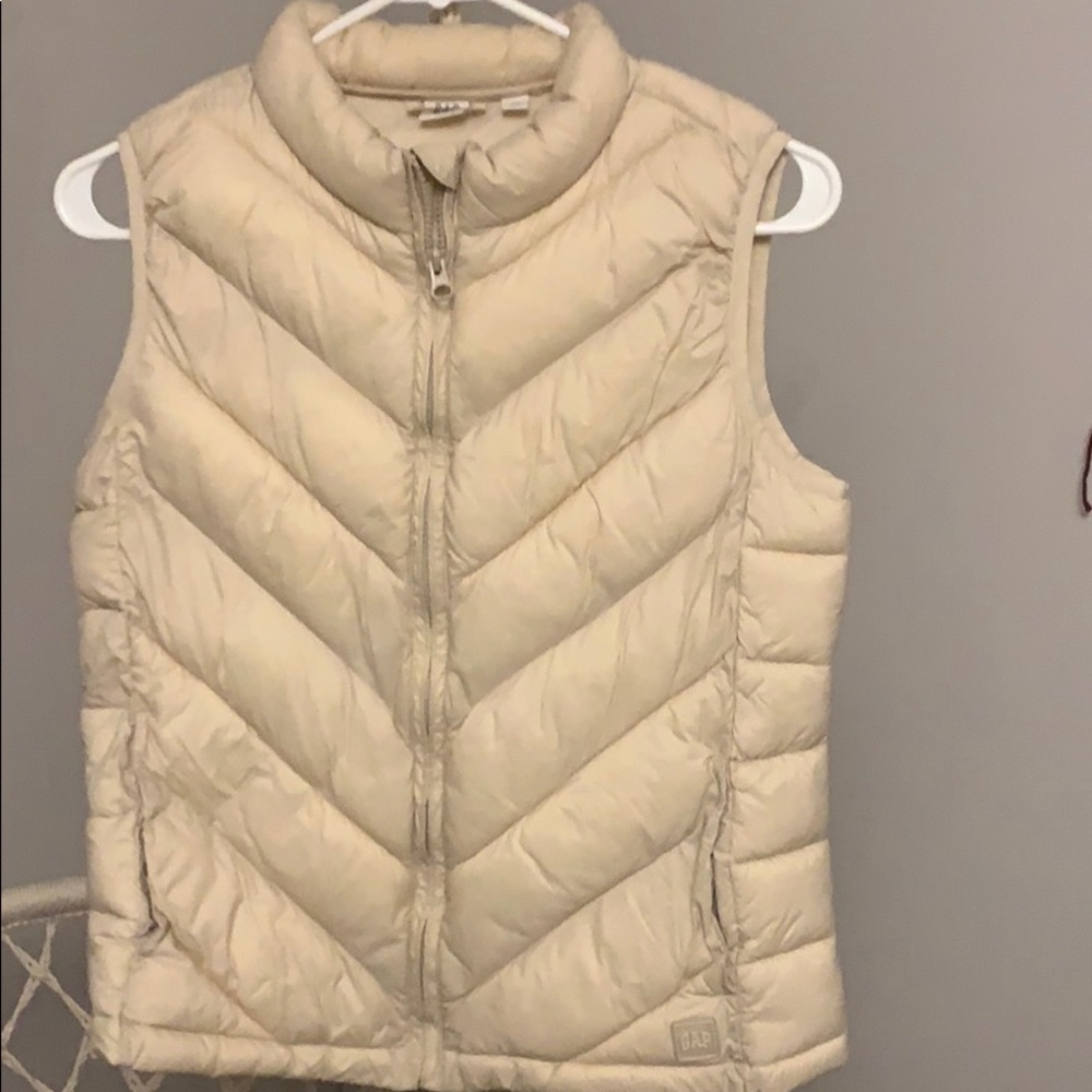 Gap puff vest